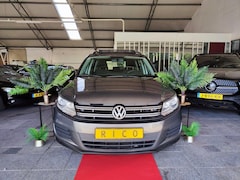 Volkswagen Tiguan - 1.4 TSI 4MOTION PANO FACELIFT 2016