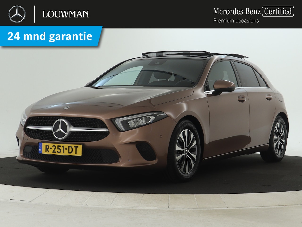 Mercedes-Benz A-klasse - 200 Business Solution | Panoramadak | Stoelverwarming | LED | Car Play | Parkeerpakket met - AutoWereld.nl