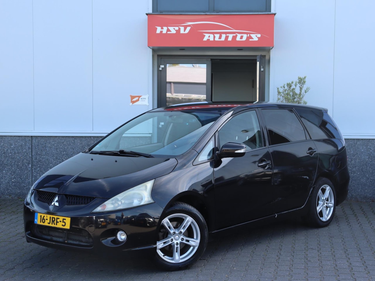Mitsubishi Grandis - 2.4-16V Intense 7p LM airco org NL - AutoWereld.nl