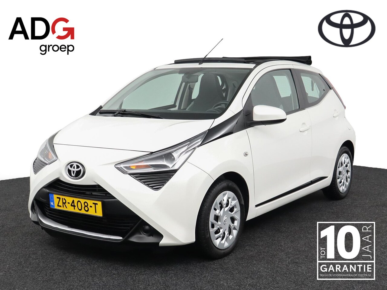 Toyota Aygo - 1.0 VVT-i x-play | Elektrisch bedienbaar cabriodak | achteruitrijcamera| Apple Carplay/And - AutoWereld.nl