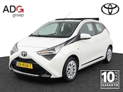 Toyota Aygo - 1.0 VVT-i x-play | Elektrisch bedienbaar cabriodak | achteruitrijcamera| Apple Carplay/And