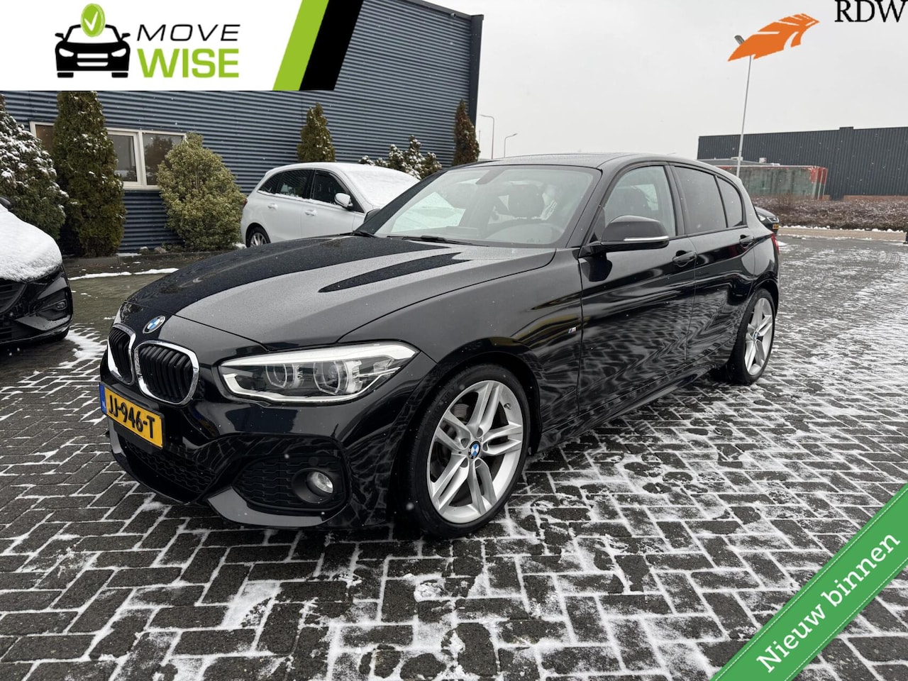 BMW 1-serie - 118i | M Sport |119.000 km NAP | Facelift| Panoramadak | 5 Drs. | Trekhaak | Leer | - AutoWereld.nl