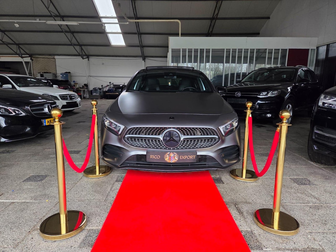 Mercedes-Benz A-klasse - 250 AMG IN+OUT PANORAMA FULL! 2018 - AutoWereld.nl