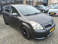 Toyota Verso - 2.2 D-4D Terra Grijs Kenteken