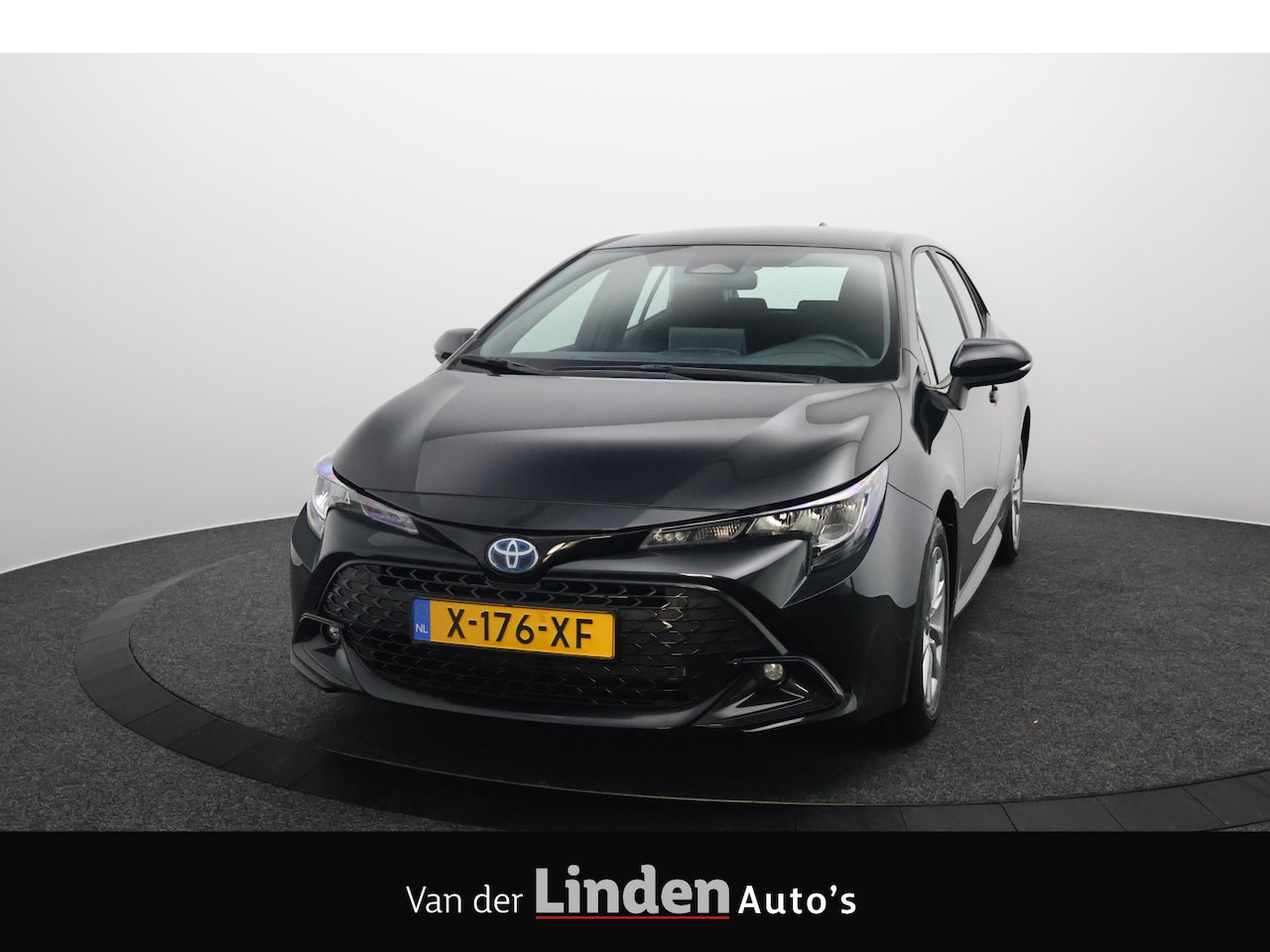 Toyota Corolla - Hybrid 140 Active | 11000 KM | Adaptieve Cruise Control | Camera | DAB | Carplay&Android - AutoWereld.nl