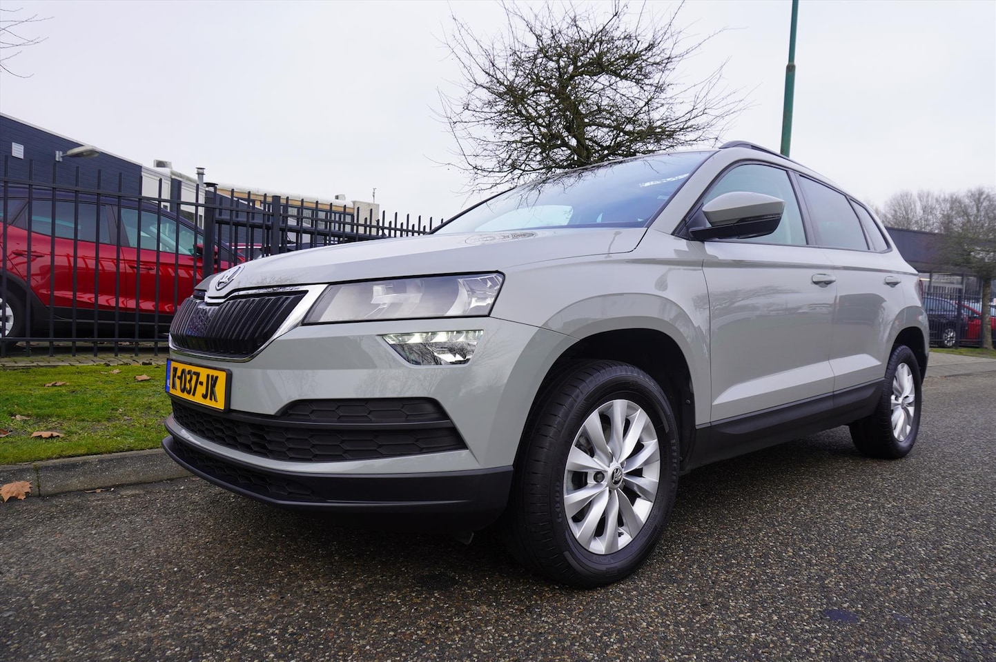Skoda Karoq - 1.5 TSI ACT Greentech 150pk Business Edition Panoramadak - AutoWereld.nl