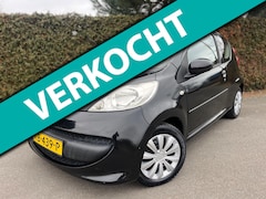 Peugeot 107 - 1.0-12V XR ZWART AIRCO TOERENTELLER APK KOOPJE