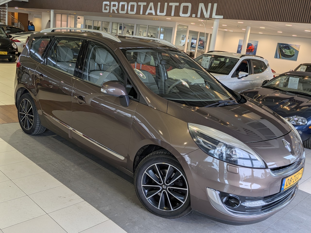 Renault Grand Scénic - 1.2 TCe Privilege Airco, Cruise Control, Trekhaak, Stuurbekrachtiging - AutoWereld.nl