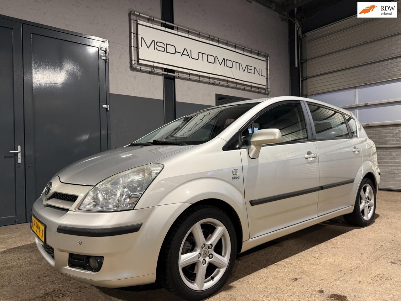 Toyota Corolla Verso - 1.8 VVT-i Terra 7 persoons Automaat Trekhaak - AutoWereld.nl