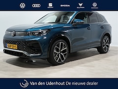Volkswagen Tiguan - 1.5 eHybrid 204pk R-Line Business Trekhaak Navigatie Camera Acc Massage Android/Carplay 19