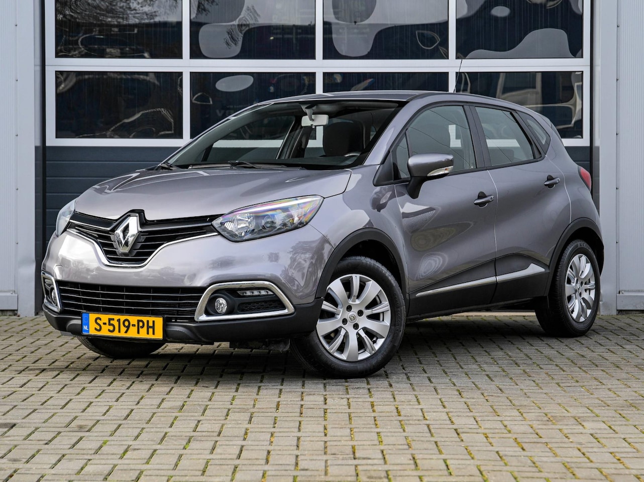 Renault Captur - 0.9 TCe Expression | Airco | Cruise control | PDC | Stoelverwarming - AutoWereld.nl