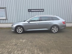 Skoda Superb Combi - 1.4 TSI Ambition Business bomvolle auto leer panoramadak etc
