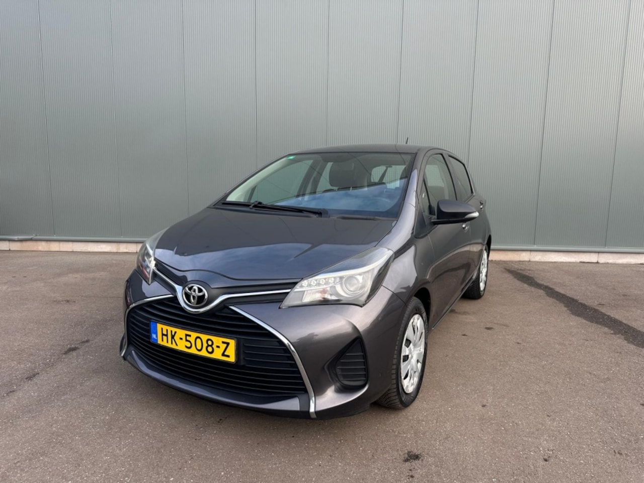 Toyota Yaris - 1.3 VVT-i Aspiration CAMERA | ONDERHOUDSBOEKJE | NAP ! - AutoWereld.nl