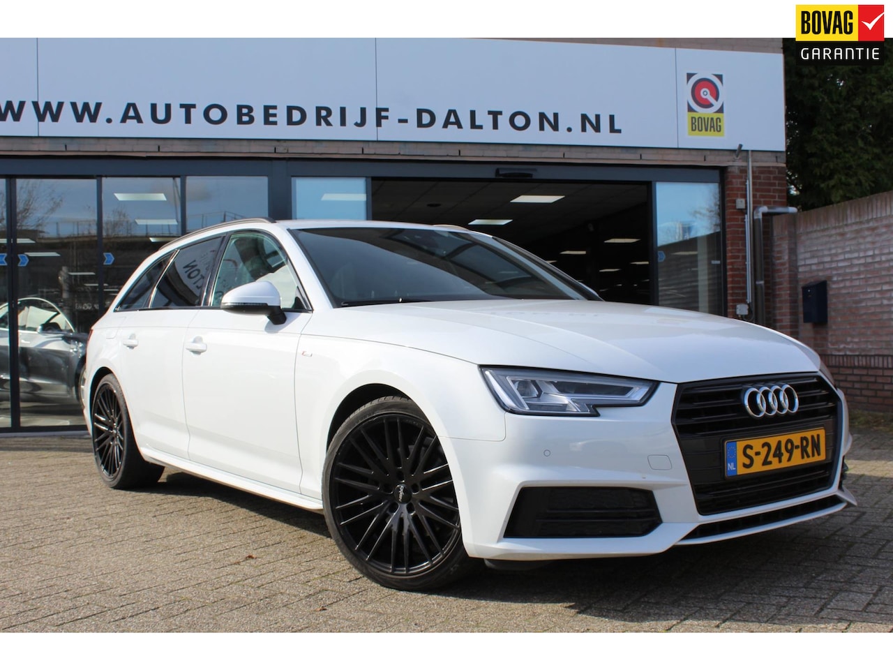 Audi A4 Avant - 2.0 TFSI benzine 2x S LINE 19"LMV ANDROID - AutoWereld.nl