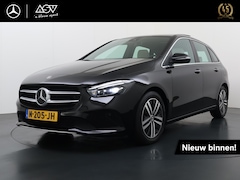 Mercedes-Benz B-klasse - 180 Luxury Business Solution | Panorama - Schuifdak | Memory Seats | Achteruitrij Camera |