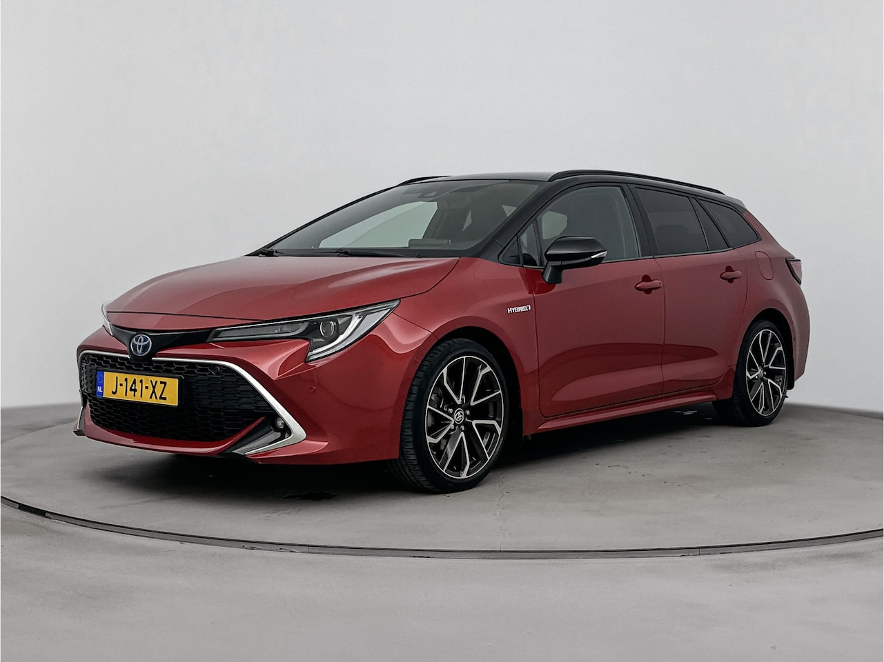 Toyota Corolla Touring Sports - 2.0 184 PK Hybrid Executive | Glazen Panoramadak | Trekhaak | - AutoWereld.nl
