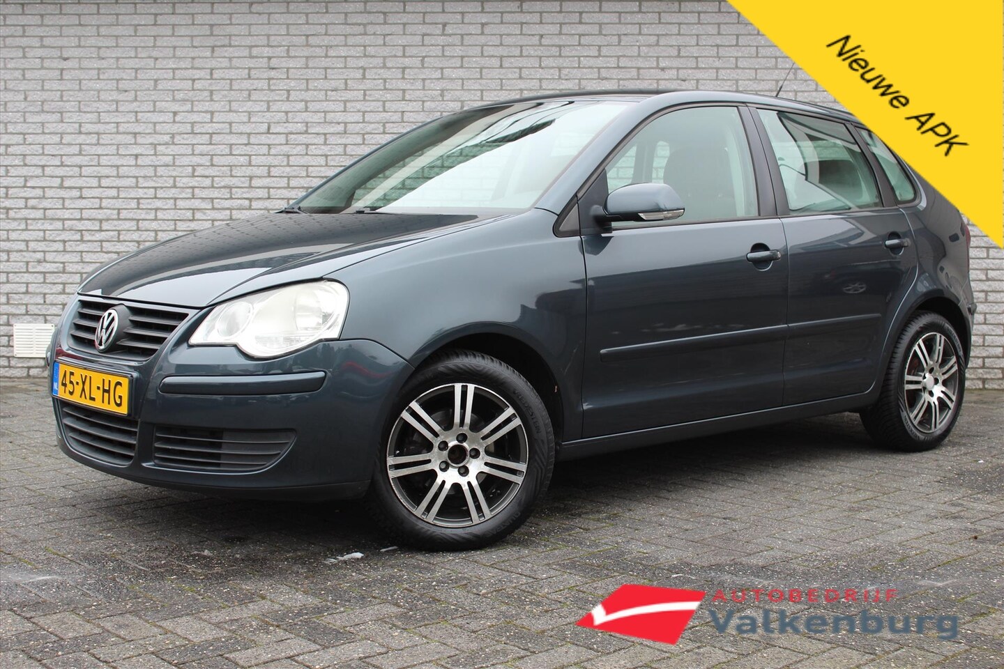 Volkswagen Polo - 1.4 16V Optive | Airco | Bluetooth | LMV 15'' - AutoWereld.nl