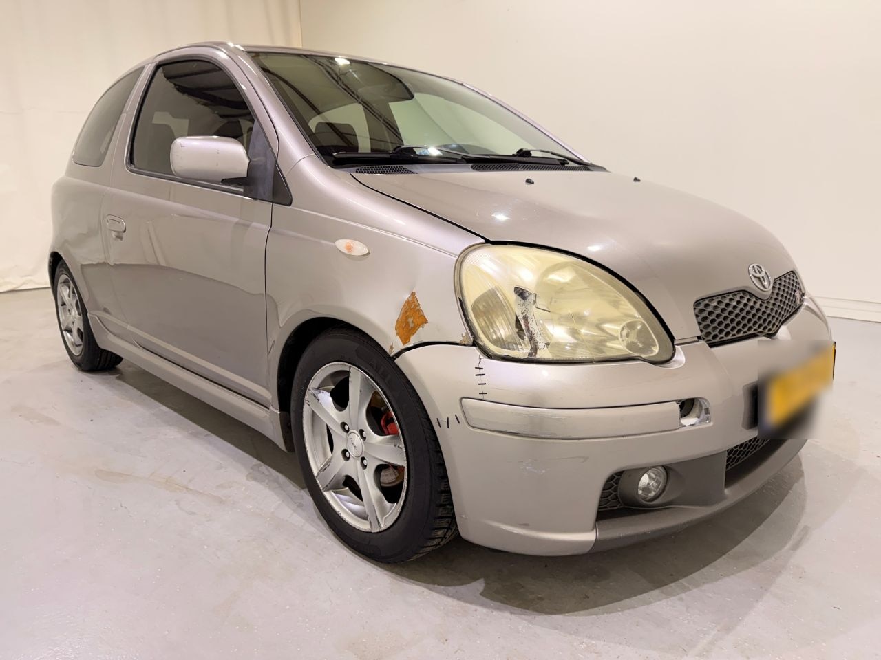 Toyota Yaris - 1.5 VVT-i T-Sport Airco - AutoWereld.nl