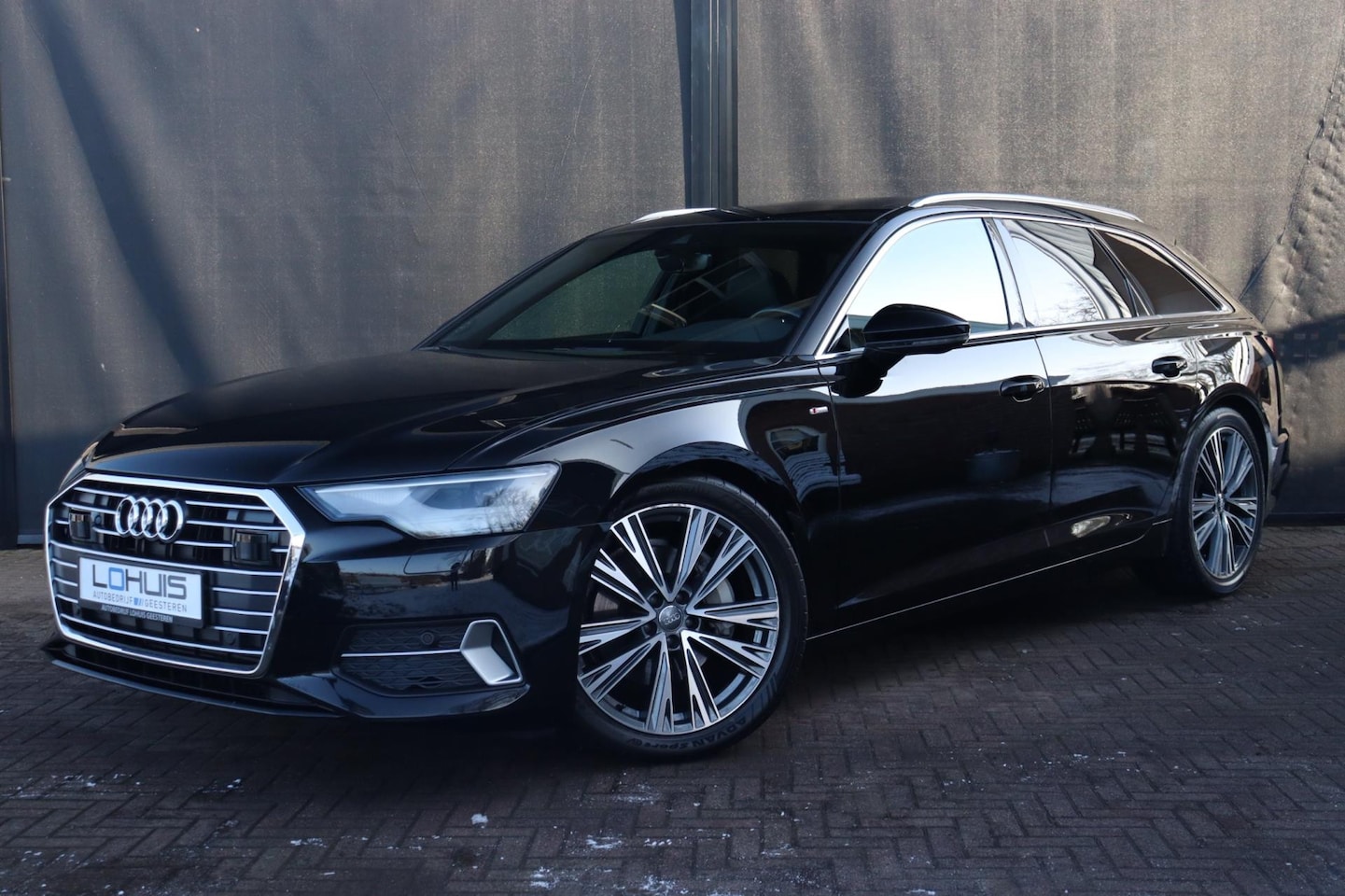 Audi A6 Avant - 45 TFSI S-Line PANO | Trekhaak | 245 PK - AutoWereld.nl