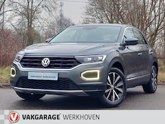 Volkswagen T-Roc - 1.0 TSI Style 115pk | Parkeersensoren | Camera | Adaptive Cruise