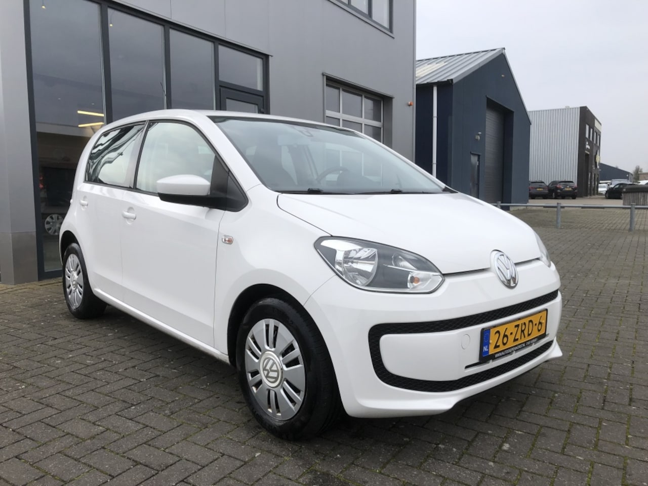 Volkswagen Up! - 1.0 move up! BlueM. - AutoWereld.nl