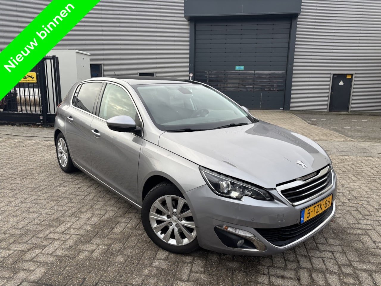 Peugeot 308 - 1.6 BlueHDi Allure/Xenon/Keyless Go Camera - AutoWereld.nl