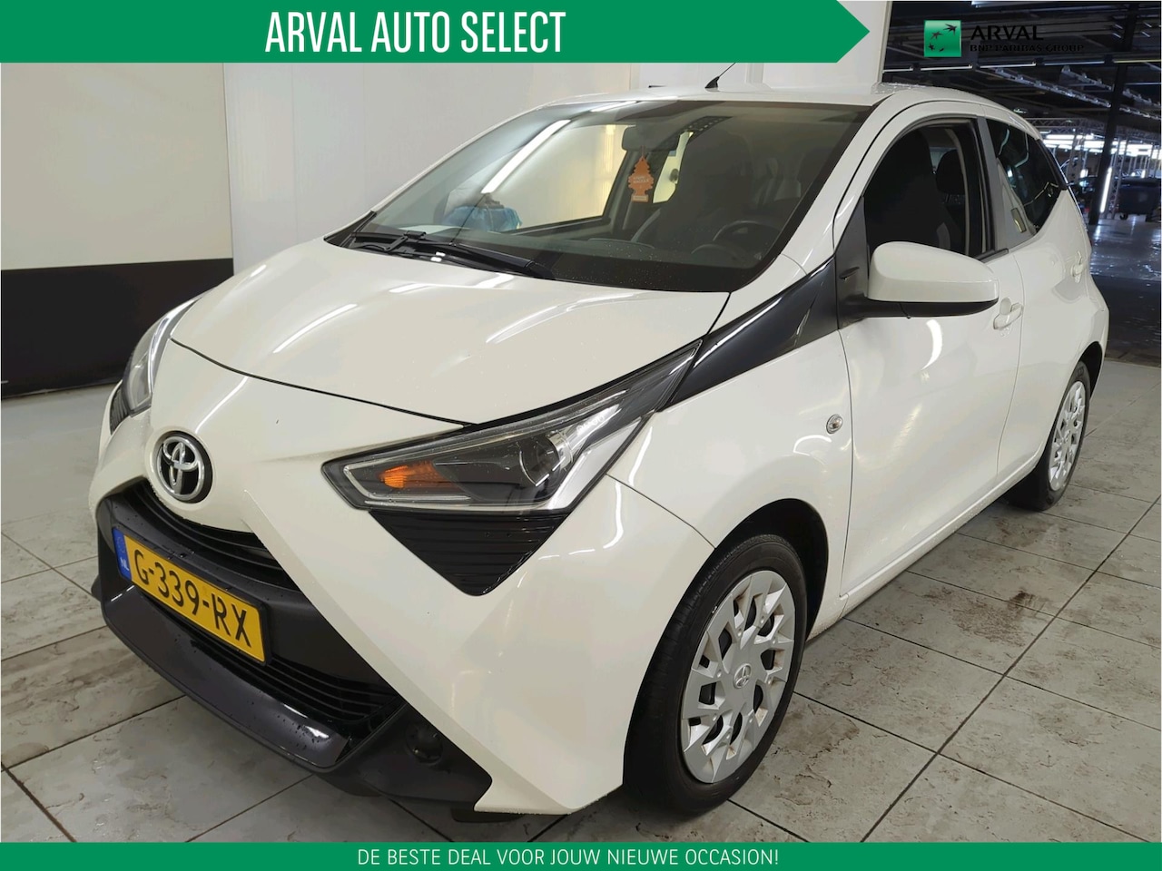 Toyota Aygo - 1.0 VVT-i 72pk x-play Limited | Navigatiesysteem | Apple CarPlay / Android auto | Camera | - AutoWereld.nl