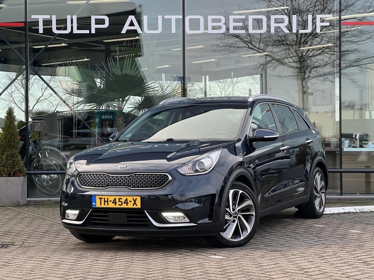 Kia Niro - 1.6 GDi Hybrid ExecutiveLine Clima Cruise NAP - AutoWereld.nl