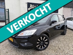 Ford Focus - 1.6 Black Magic Airco | LM 17' | Half Leer