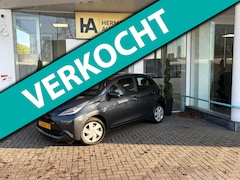 Toyota Aygo - 1.0 VVT-i x-play |5drs|Airco|Cam|Navi|