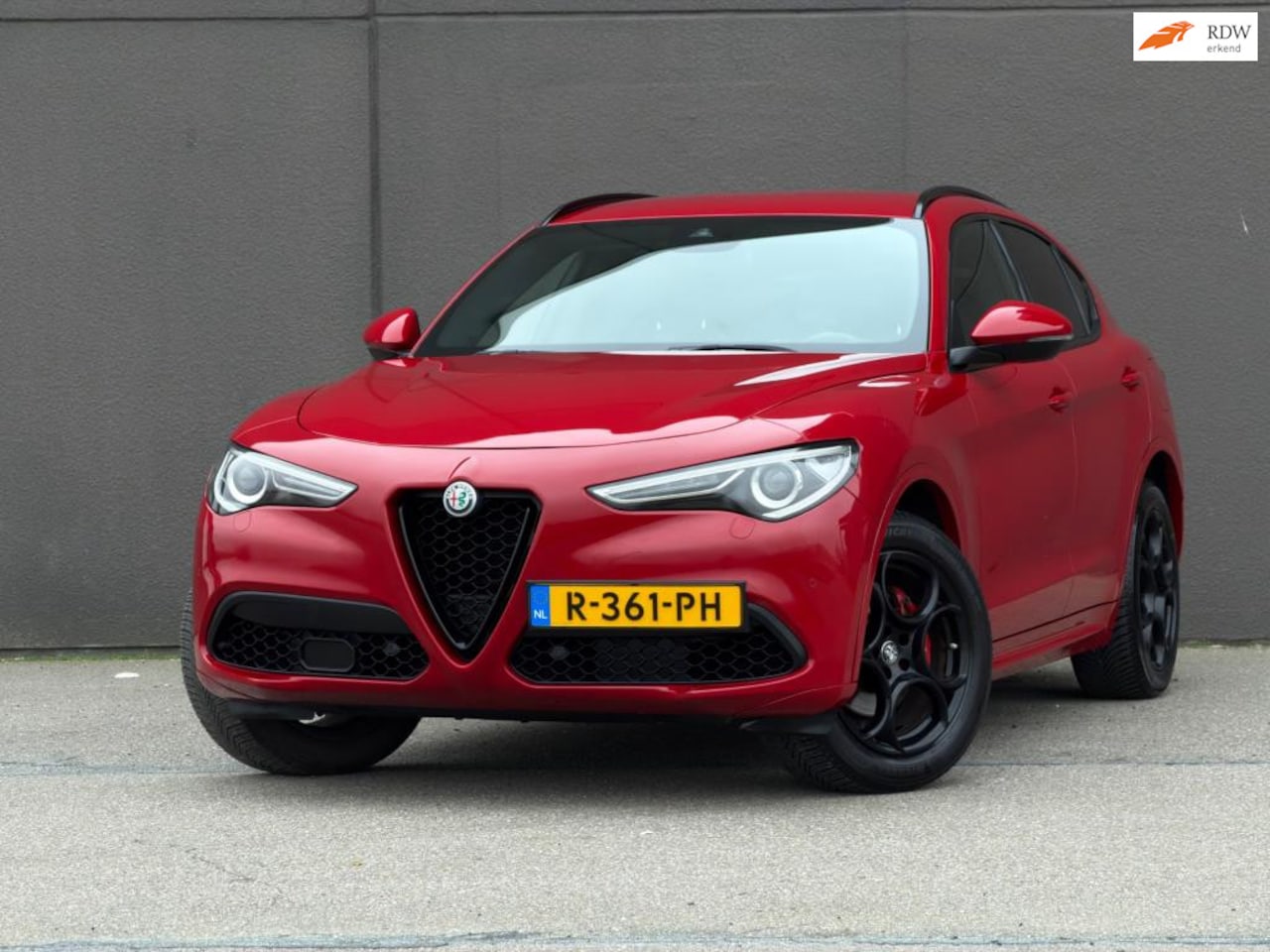 Alfa Romeo Stelvio - 2.0 T AWD Super 2.0 T AWD Super - AutoWereld.nl