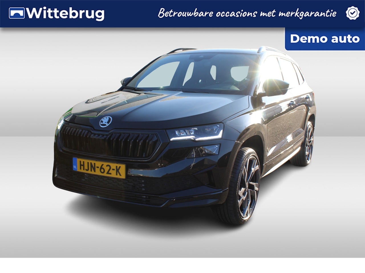 Skoda Karoq - 1.5 TSI ACT Sportline Business / PANODAK / NAVI/ APP.Connect / Elektr. Trekhaak / CAMERA / - AutoWereld.nl