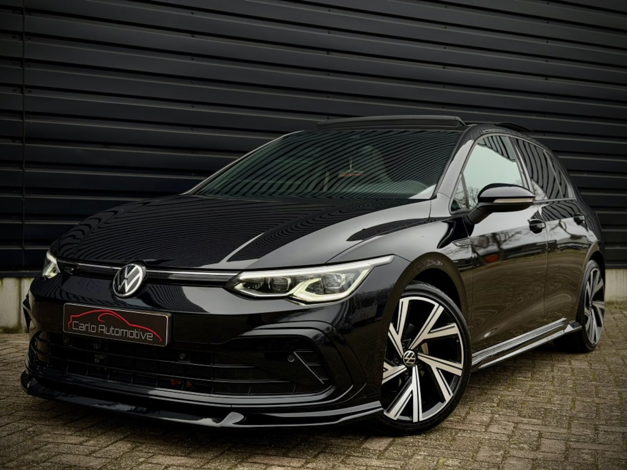 Volkswagen Golf - 1.5 eTSI R-LINE PANO|IQ LIGHT|H/K|ACC|DCC|SFEER - AutoWereld.nl