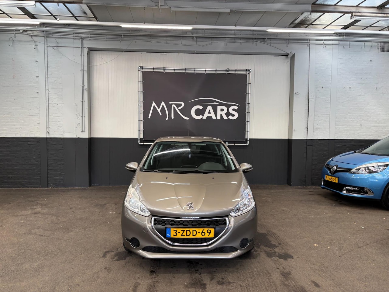 Peugeot 208 - 1.2 VTi Active airco - AutoWereld.nl