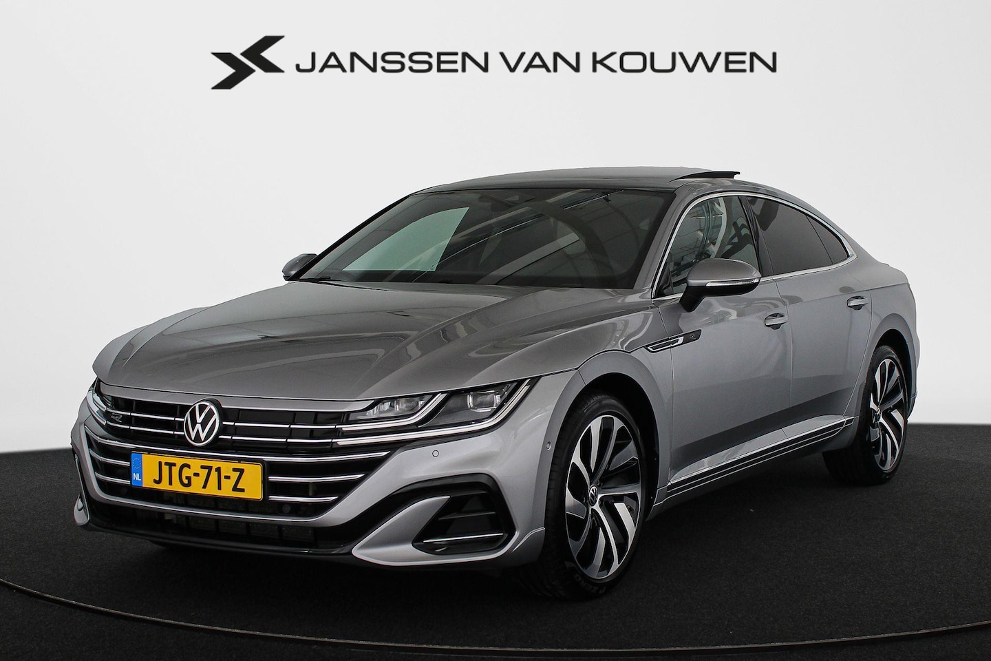 Volkswagen Arteon - 1.4 TSI eHybrid R-Line Business+ Panoramadak Leder Trekhaak Massage Stoelverwarming - AutoWereld.nl