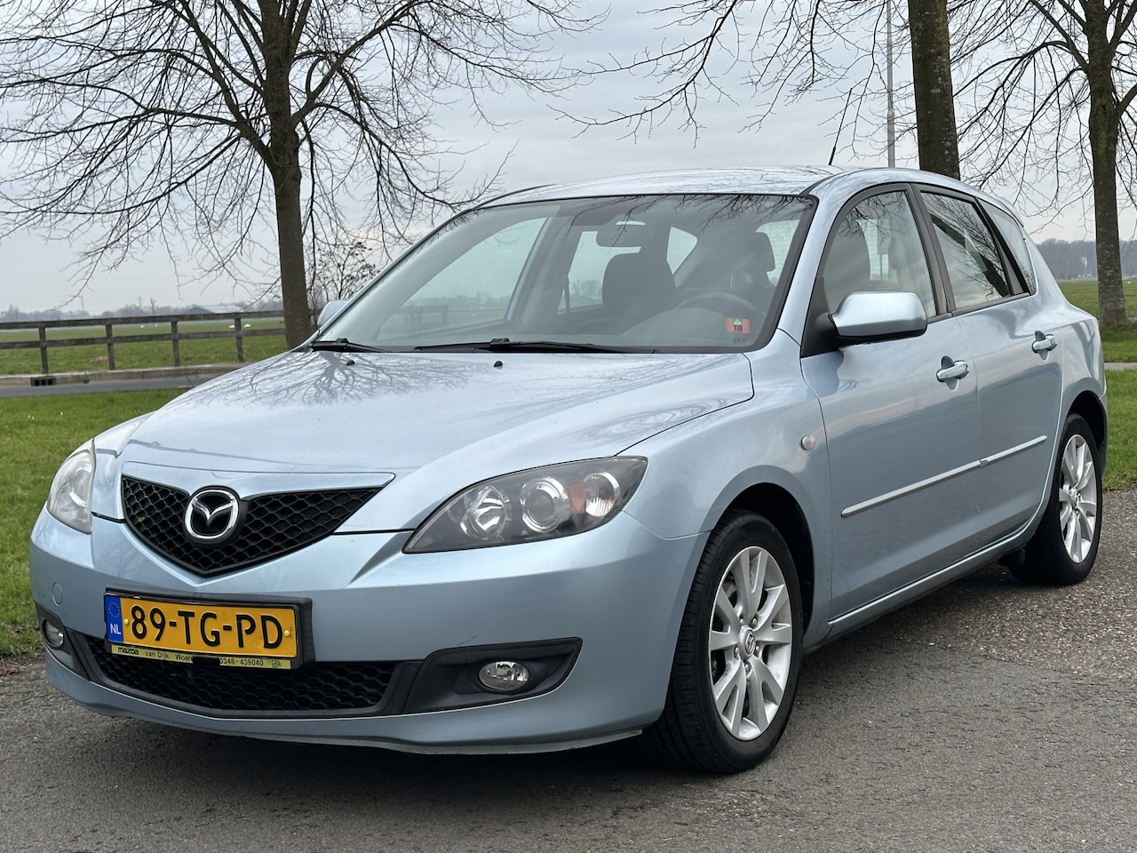 Mazda 3 Sport - 1.6 Touring NAP * 5 deurs - AutoWereld.nl