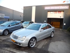 Mercedes-Benz E-klasse - 240 Avantgarde