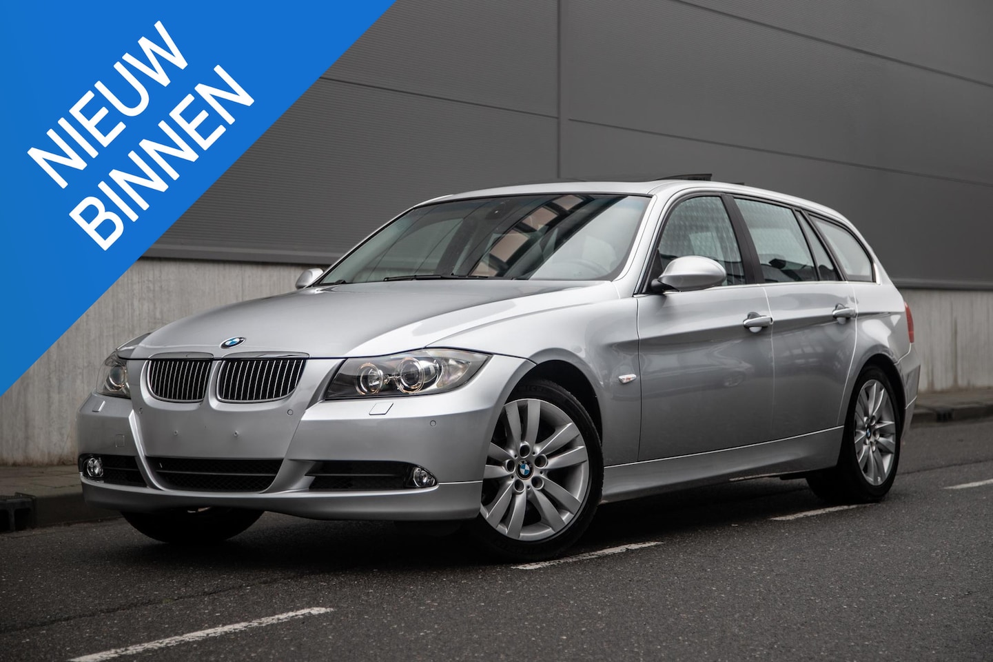BMW 3-serie Touring - 325xi | 134.000KM | Panorama | Memory | Elek. Spiegels | Stoelverwarming - AutoWereld.nl