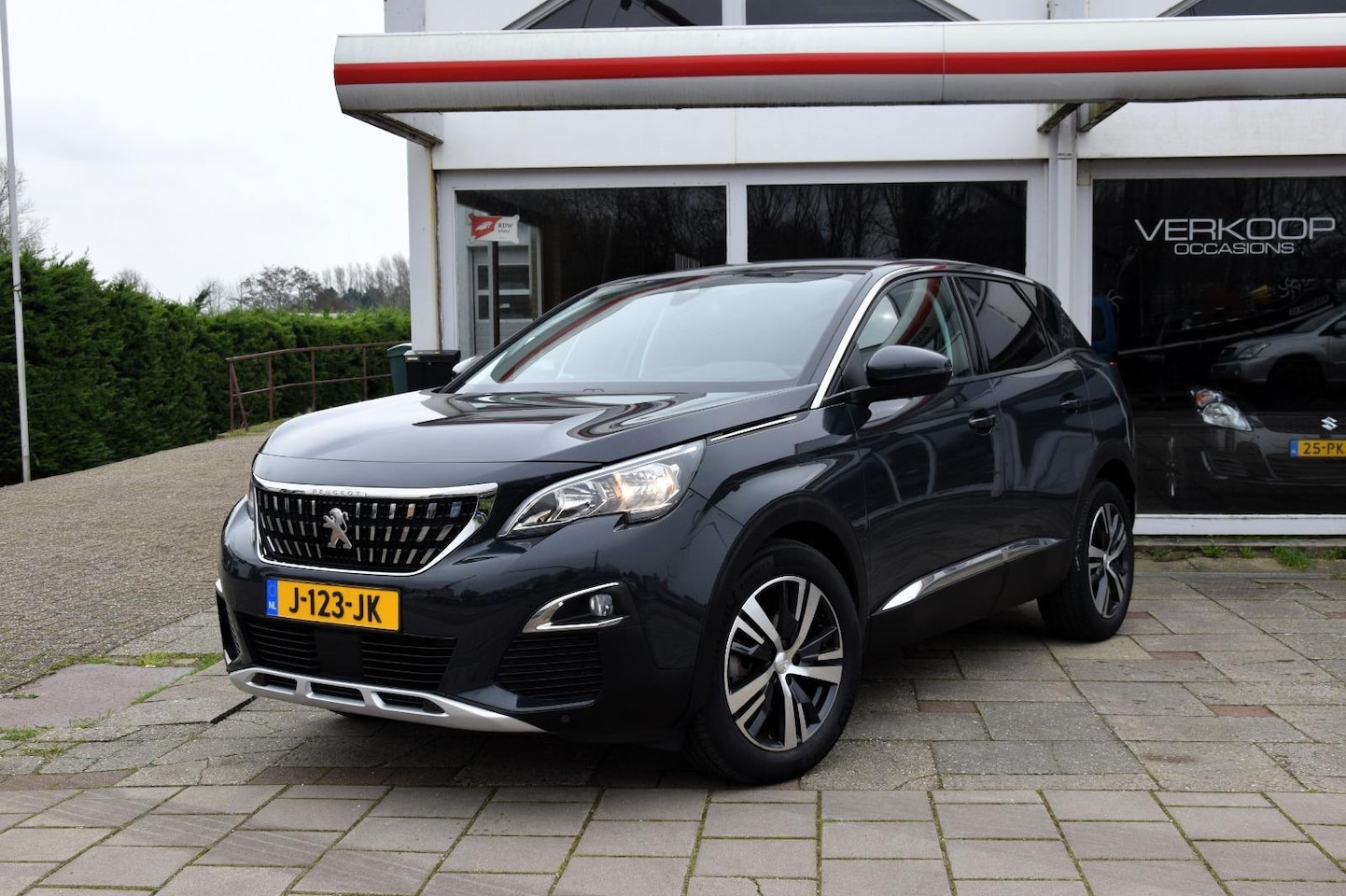 Peugeot 3008 - 1.2 PureTech Blue Lease Premium 1.2 PureTech Blue Lease Premium - AutoWereld.nl