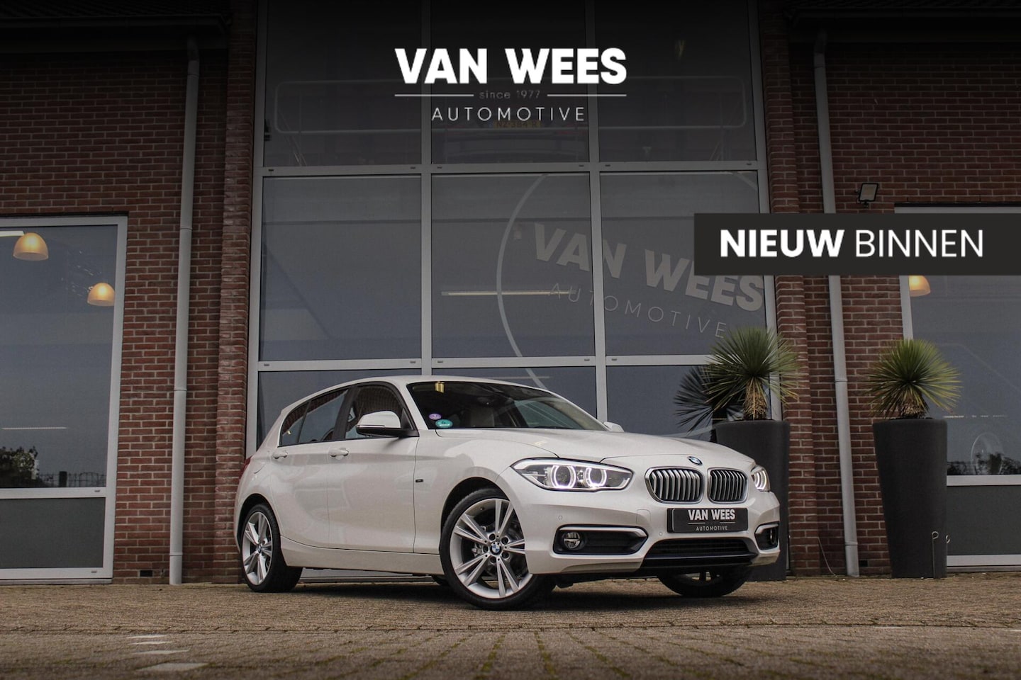 BMW 1-serie - 118i Urban High Executive | Facelift | 2e eigenaar | Adaptive LED | Stoelverwarming | Spor - AutoWereld.nl