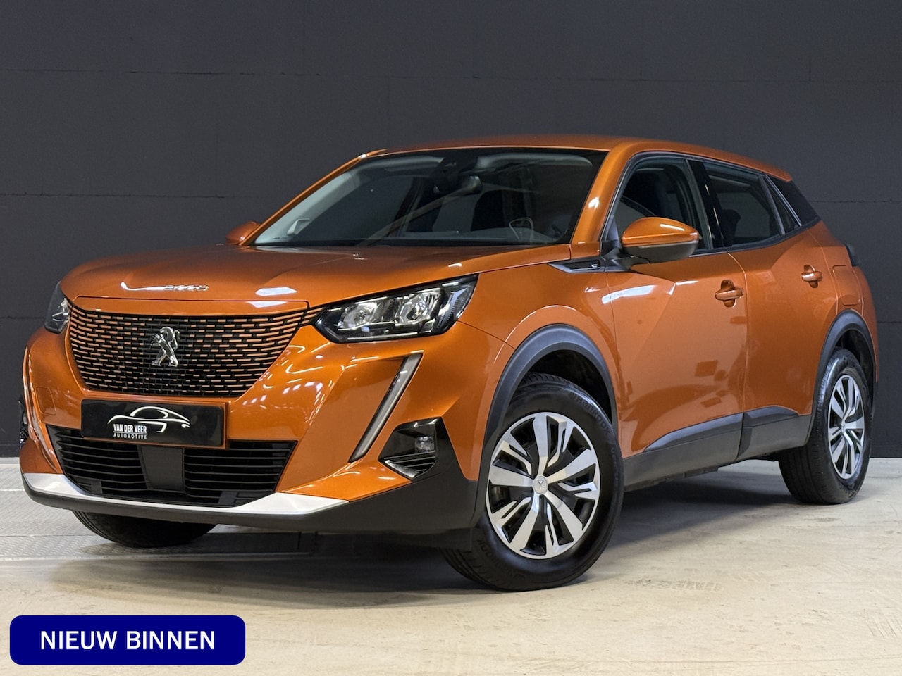 Peugeot e-2008 - EV Blue Lease Active 50 kWh | Camera | Navi | LED - AutoWereld.nl