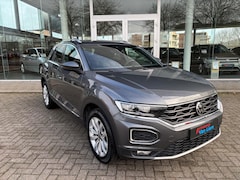 Volkswagen T-Roc - 1.5 TSI 150pk Sport 6 hand|Camera|Carplay|Led|Rijklaarprijs incl garantie