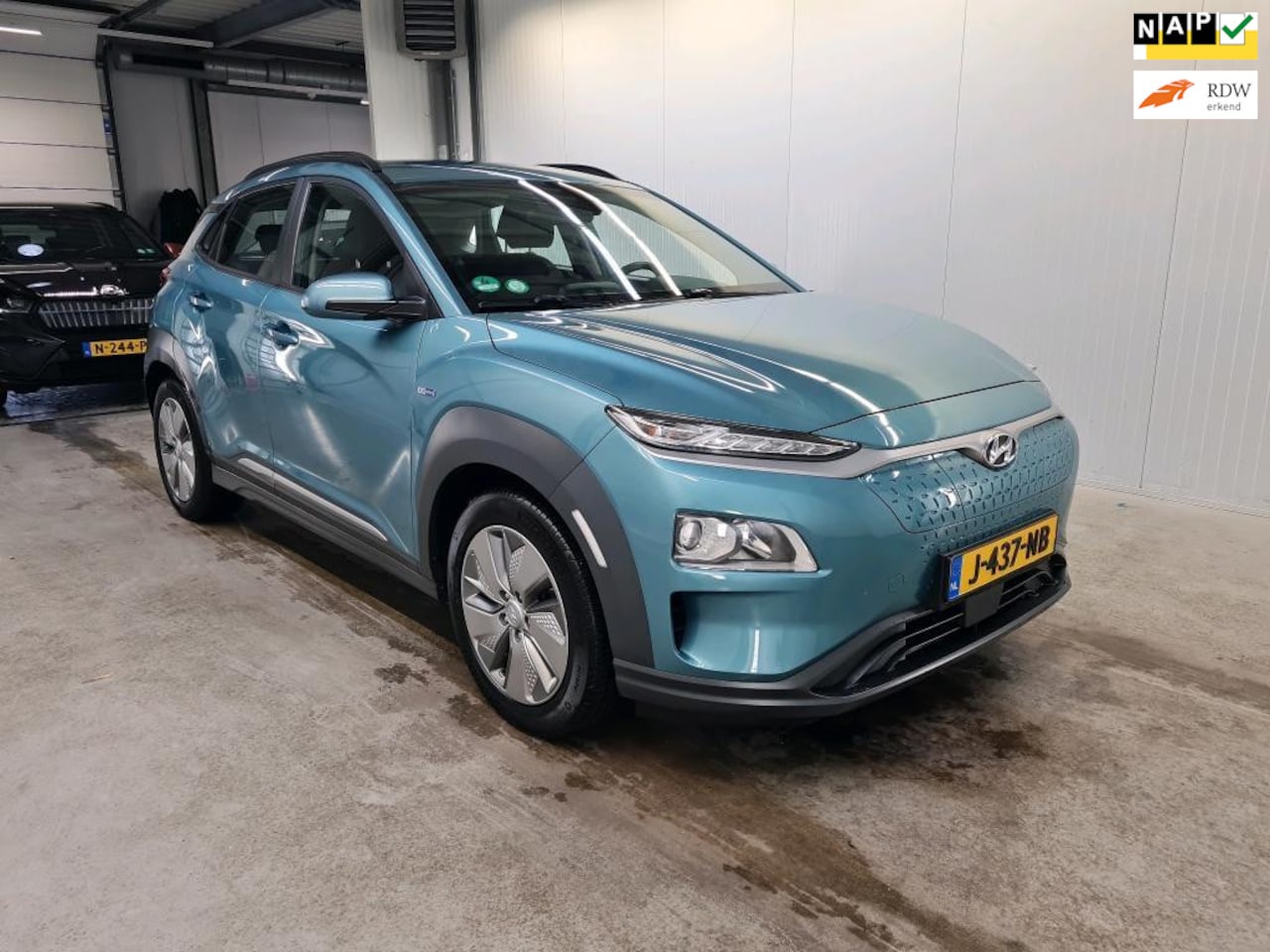 Hyundai Kona Electric - EV Comfort 64 kWh Carplay Dealer onderhouden! - AutoWereld.nl