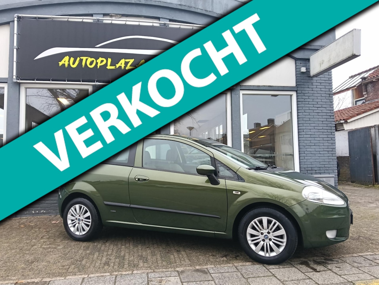 Fiat Grande Punto - 1.4-16V Sport /CRUISE/ CLIMA/ TREKHAAK/ 15 INCH/ DISTR VV/ NAP - AutoWereld.nl