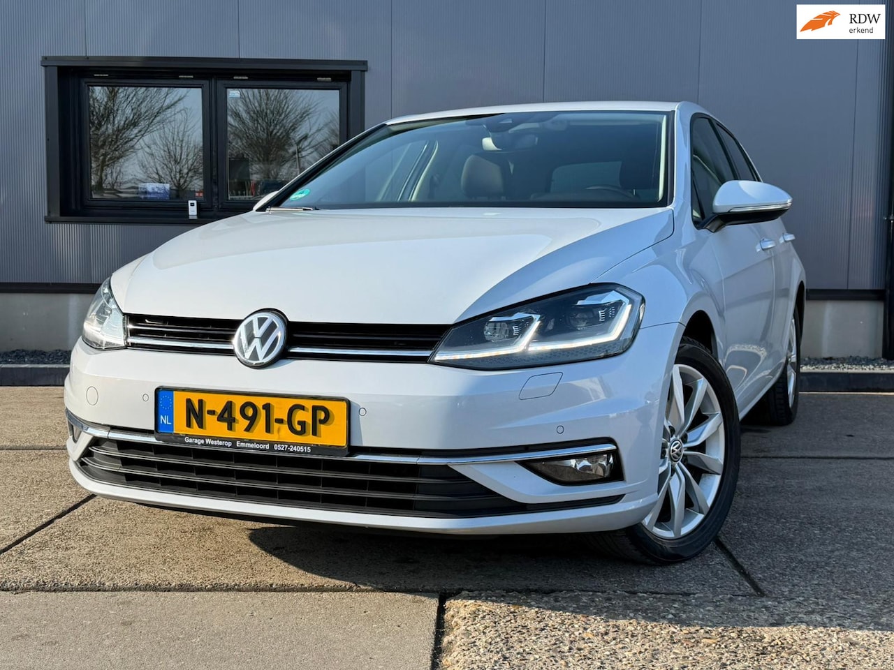 Volkswagen Golf - 1.5 TSI Highline Business White silver Hihgline LED NAVI VIRTUALCOCKPIT - AutoWereld.nl