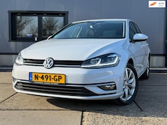 Volkswagen Golf - 1.5 TSI Highline Business White silver Hihgline LED NAVI VIRTUALCOCKPIT
