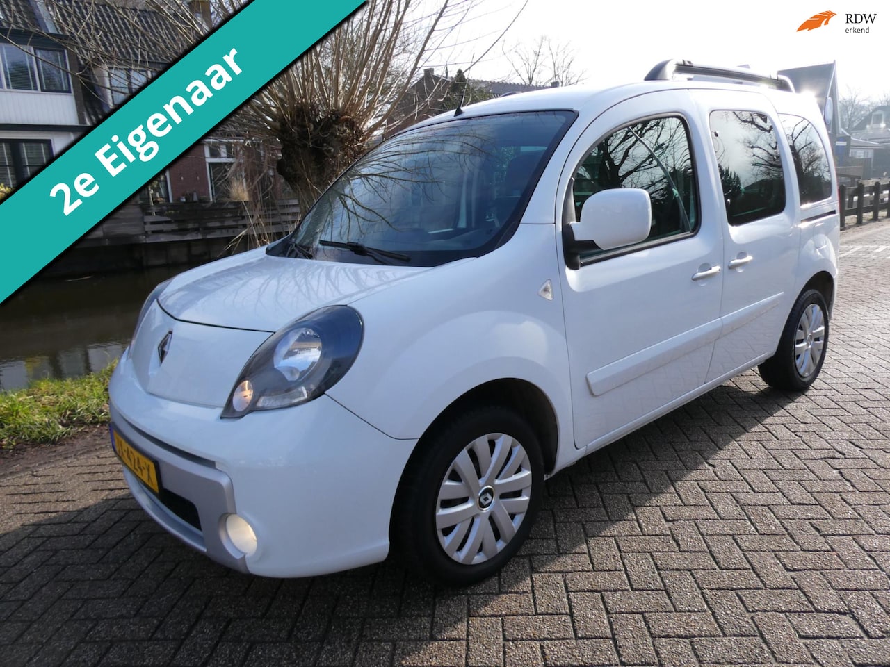 Renault Kangoo Family - 1.6-16V Airco 5-Pers. 145.000km. Trekhaak 1350kg. - AutoWereld.nl