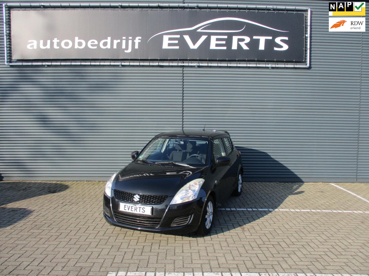 Suzuki Swift - 1.3 Cool 5 deuren zeer mooie auto rijd perfect versnellingsbak licht hoorbaar scherpe meen - AutoWereld.nl