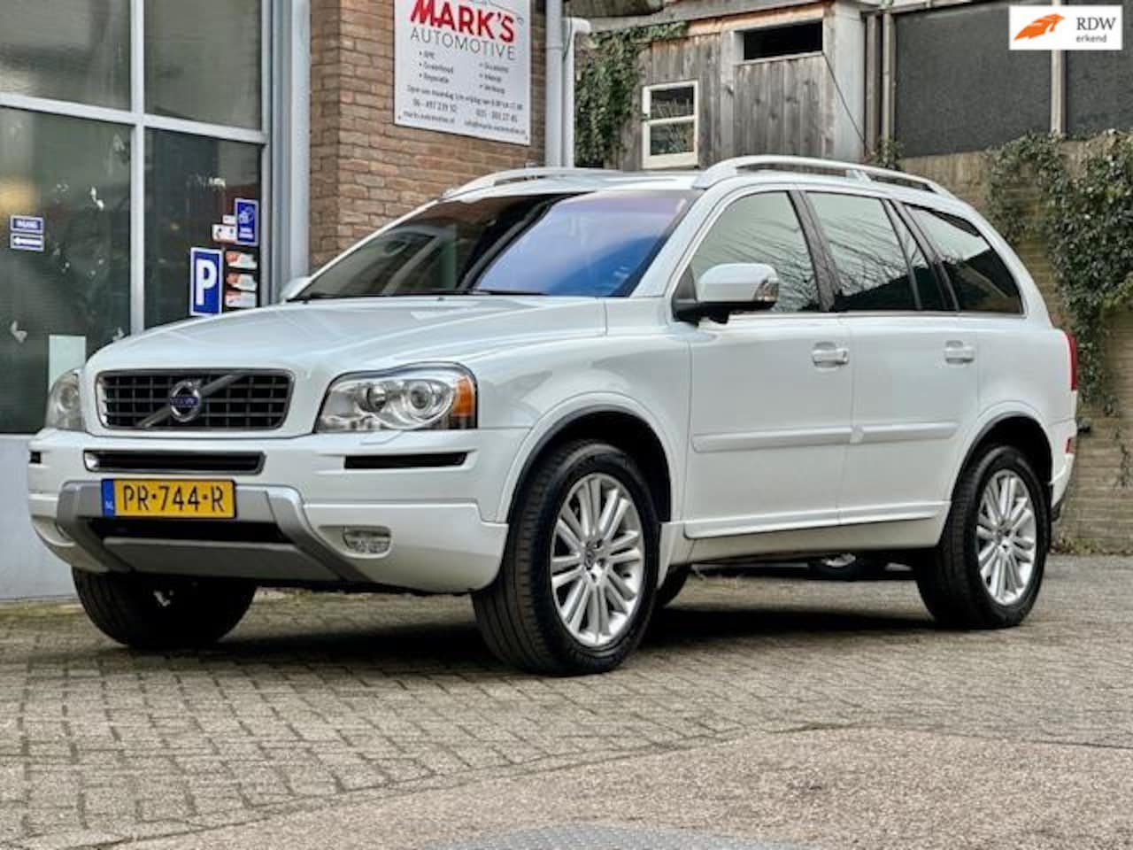 Volvo XC90 - 3.2 Kinetic 7-zitter - AutoWereld.nl
