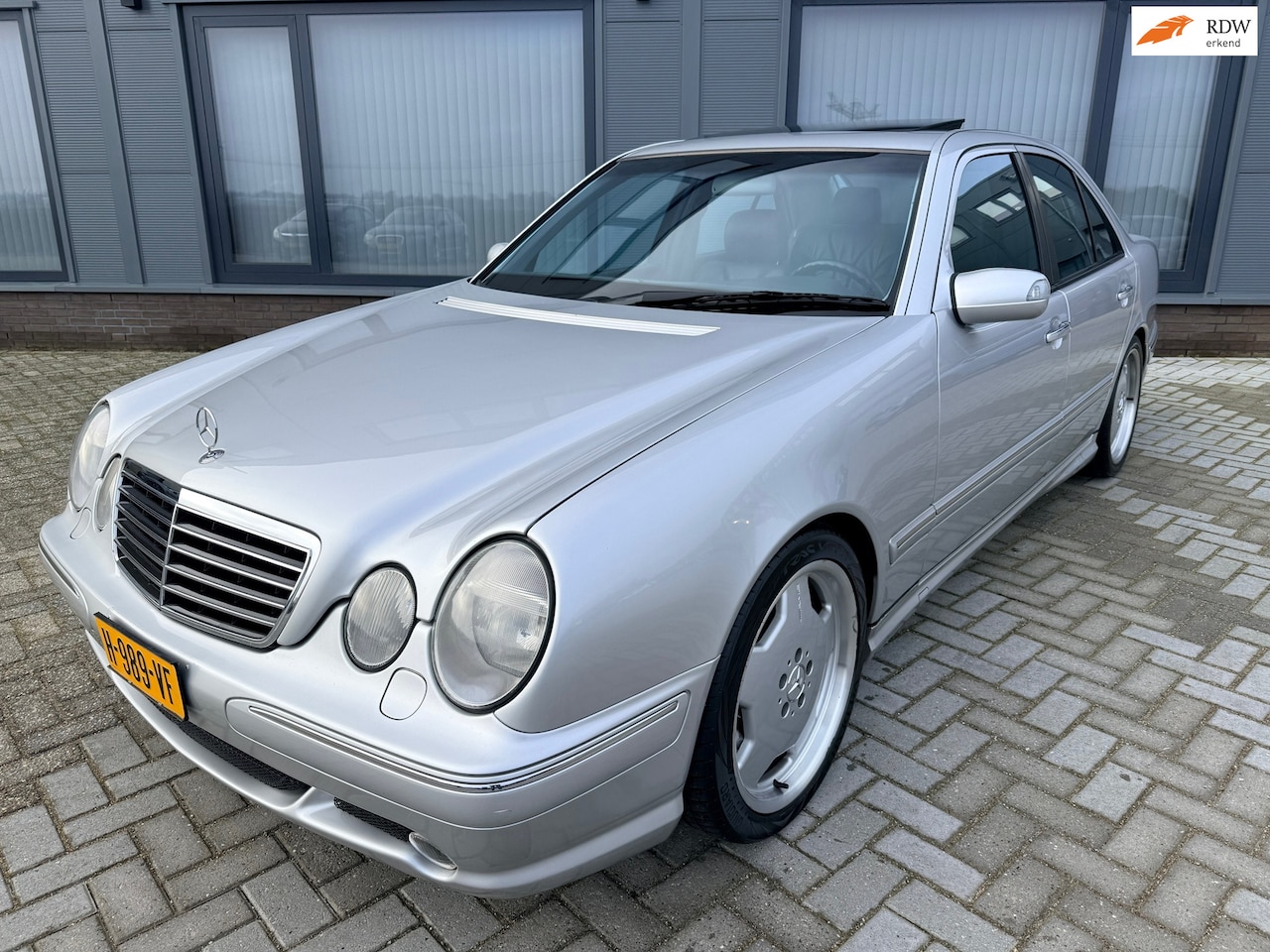 Mercedes-Benz E-klasse - AMG E55|Youngtimer|Schuifdak|Trekhaak|Xenon| - AutoWereld.nl